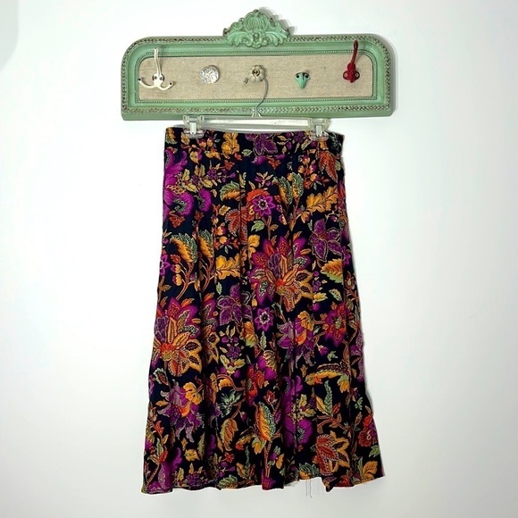 Vintage Dresses & Skirts - Norton McNaughton classic floral midi skirt women’s size 10 / medium